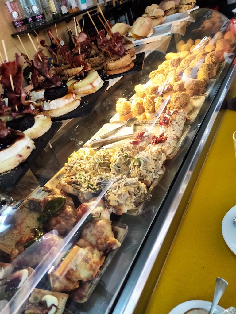 Cafeteria Las Bolas Utebo — Ambiente