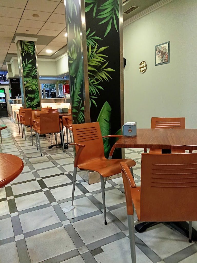 Castelao Cafe — Ambiente