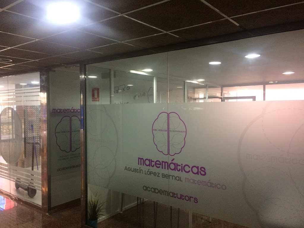 ACADEMIA DE MATEMATICAS TUTORS