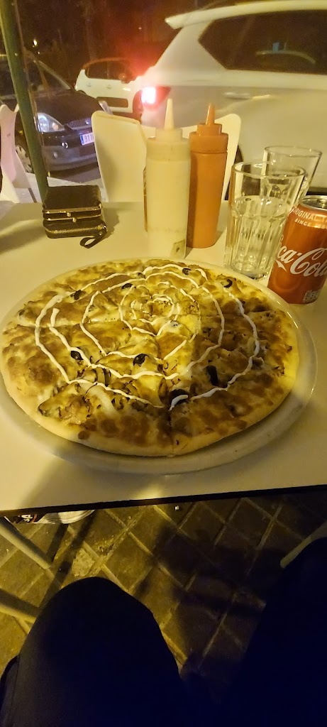 Tasty Doner Kebab — Comida y bebida