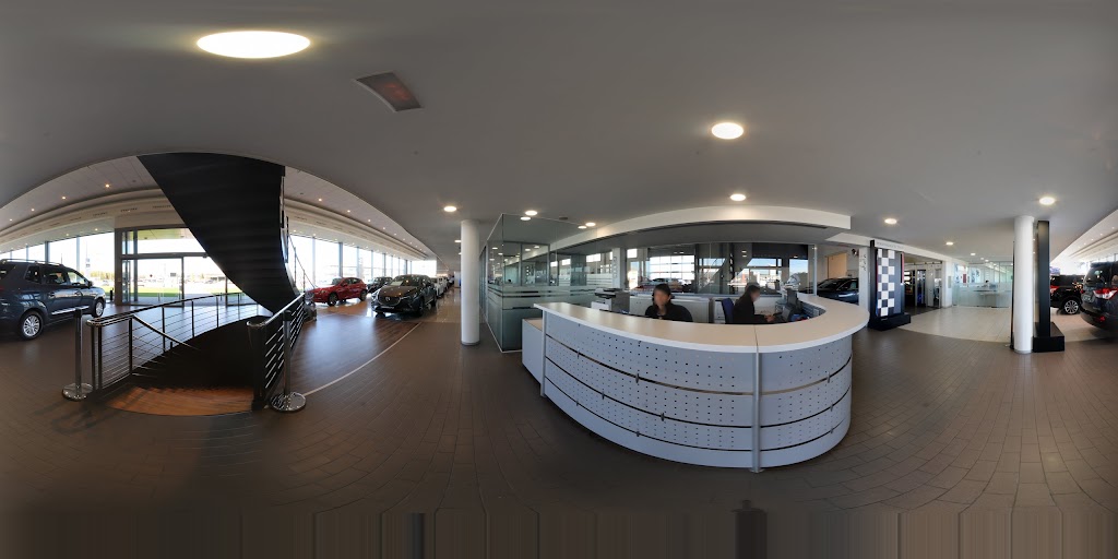 Mazda Auto Girona — Street View y 360deg
