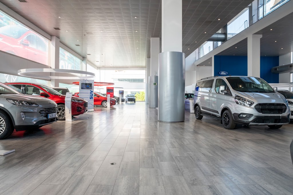 Concesionario Oficial Ford | Covesa Badalona — Interior