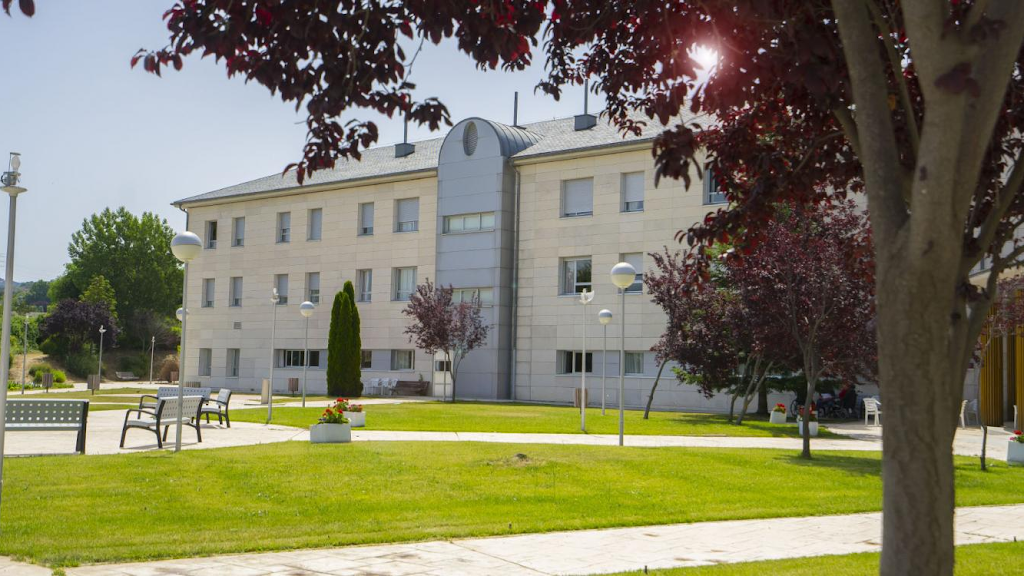 Residencia de mayores Amavir Nuestra Casa — Exterior