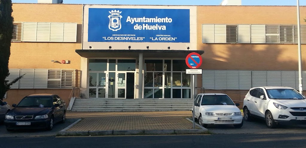 Biblioteca Publica Municipal "Miguel Hernandez"