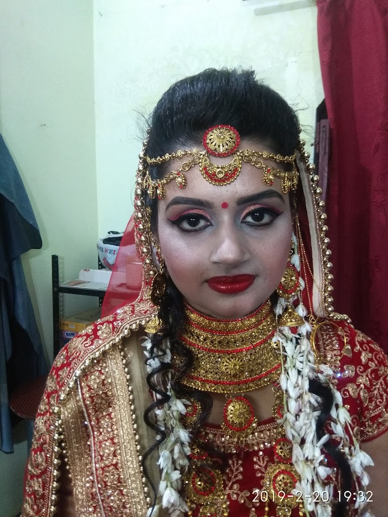 Sakhi Beauty Parlour