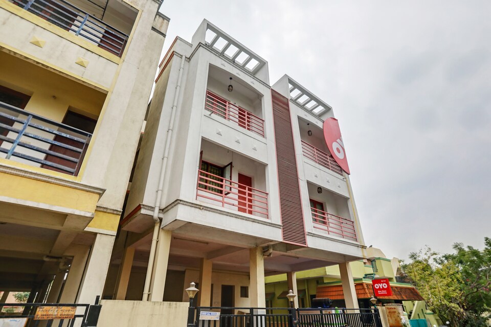 Flagship Blue Moon Residency
