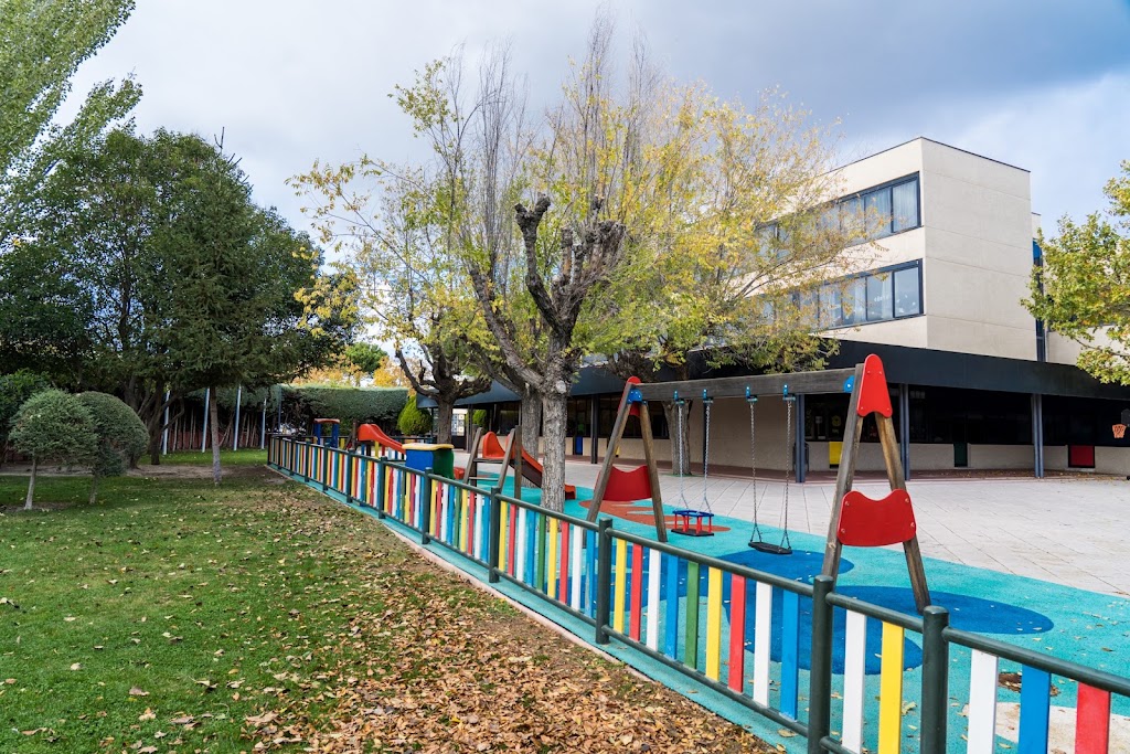 Trinity College Boadilla — Edificio