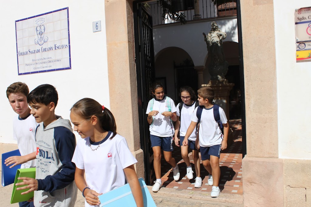 Colegio Sagrado Corazon - Fundacion Spinola
