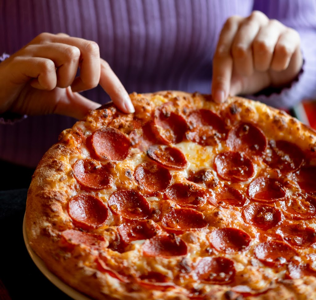 Pizzeria Carlos I Parla — Comida y bebida
