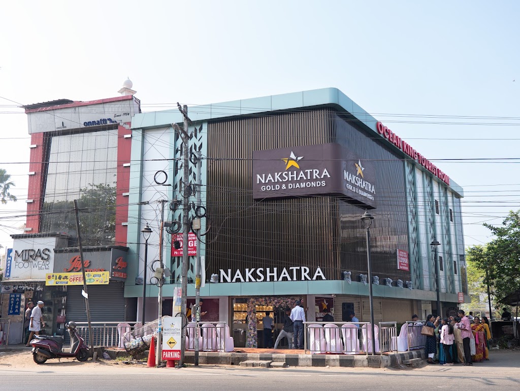 Nakshatra Gold and Diamonds Wholesalers and Manufacturers