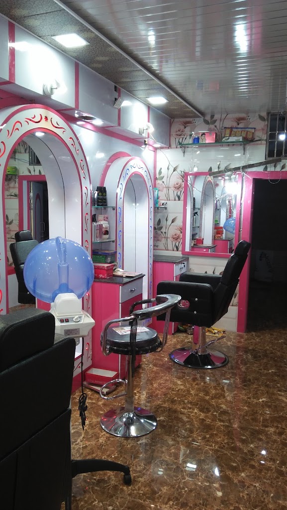 Aakrshan Beauty Salon
