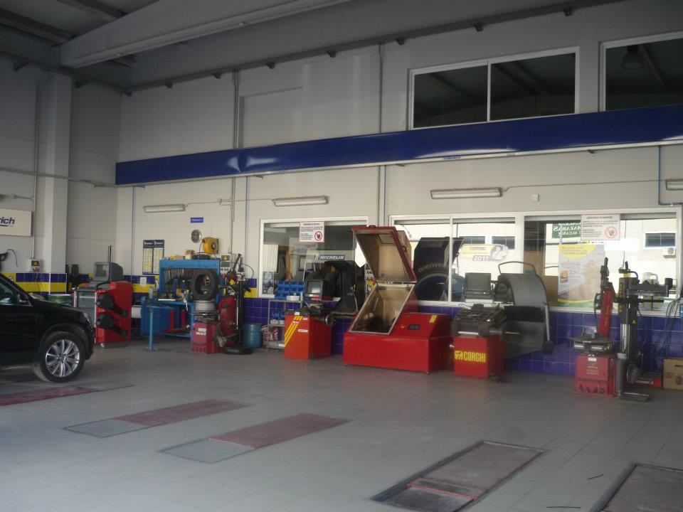 Euromaster Alcaniz Neumaticos Luis Justes — Taller