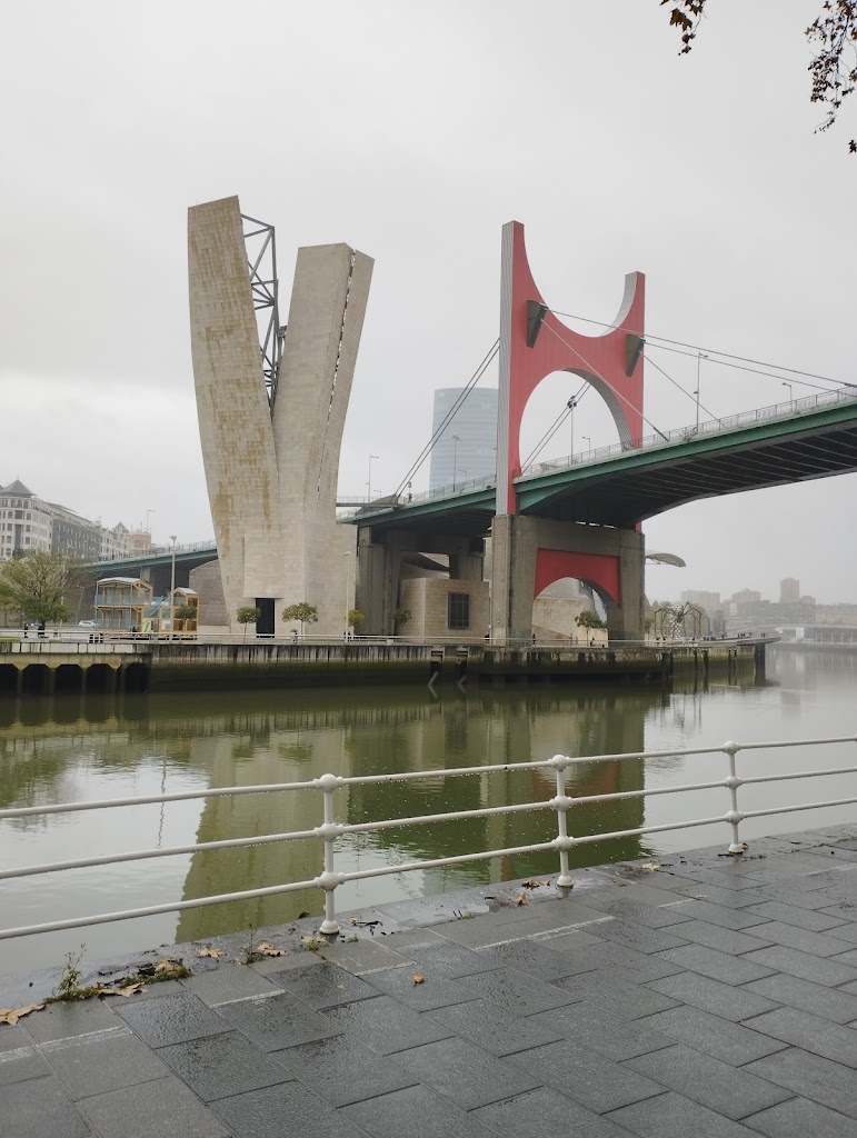 Ponte Salbeko mendebaldeko eskailera