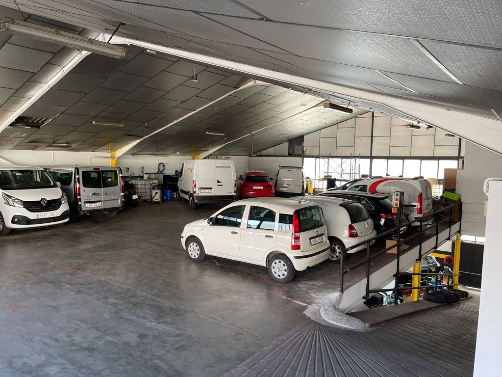 GRUP FAURIA — Interior