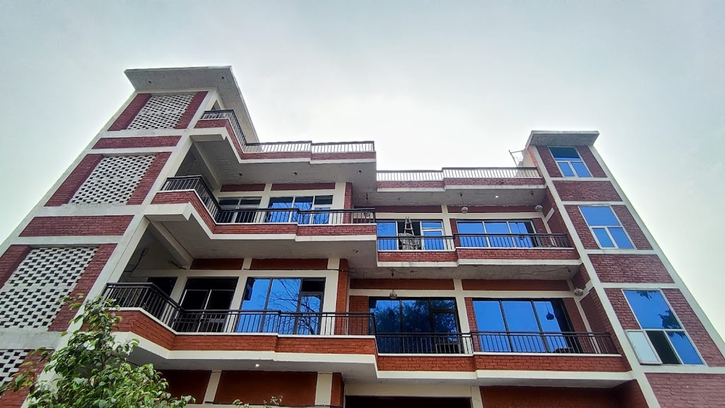 Golden Tree A Luxury Home Stay Mga Hotels Farms