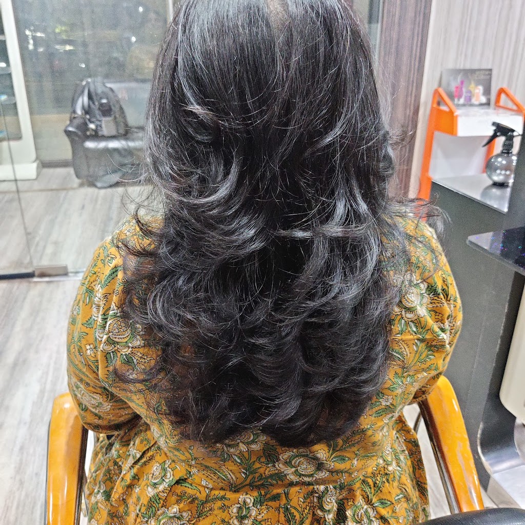 Xtenso Family Saloon