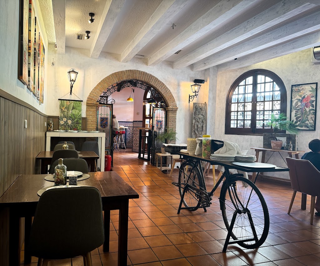 Restaurante Los Faroles Motril — Ambiente