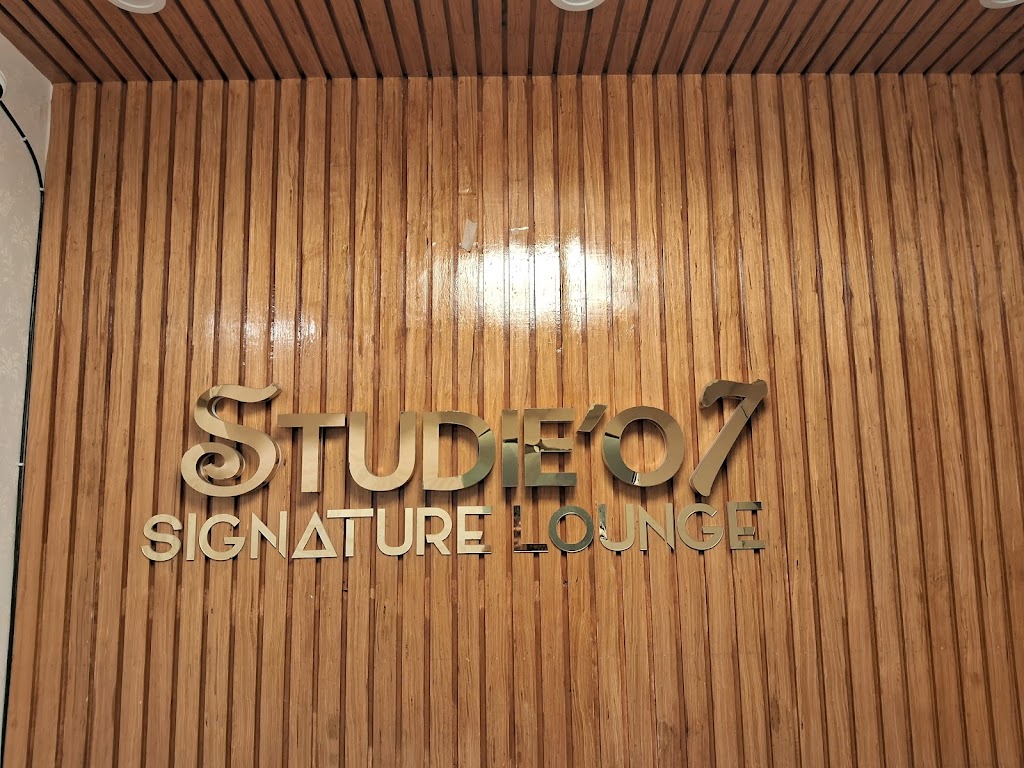 Studieo7 Signature Lounge Luxury Unisex Salon Bridal Makeover Ambattur