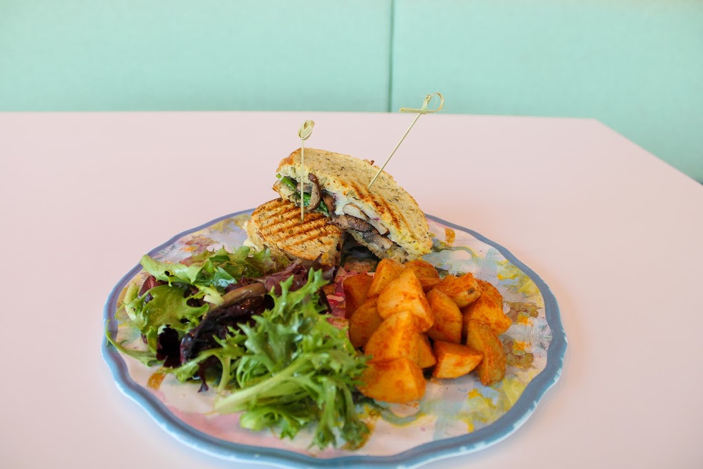  Colorful Plate Café