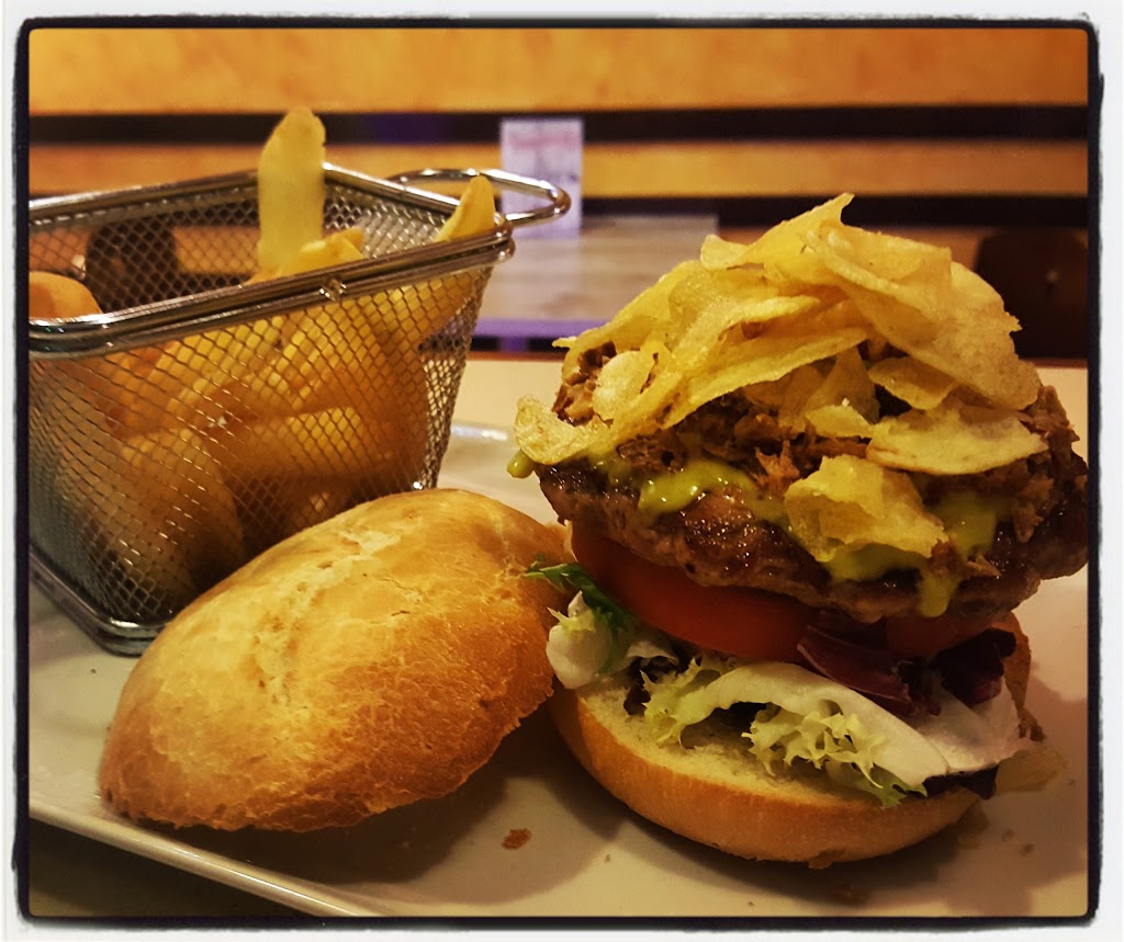 Sunset St. — Comida y bebida