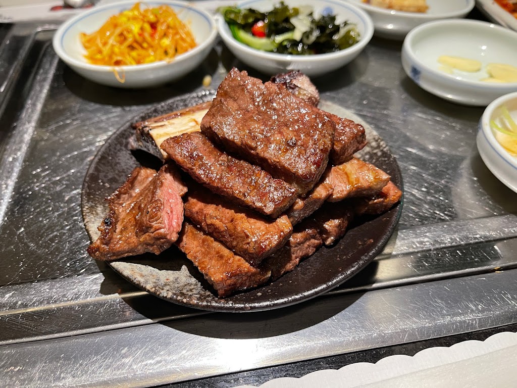 兩班家韓式碳烤 新光三越中港店 的照片