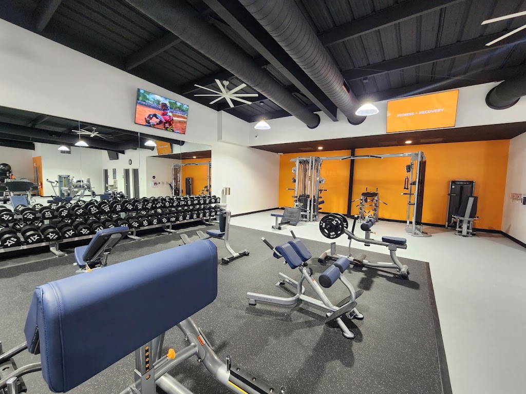  Iron 24 Fitness + Recovery