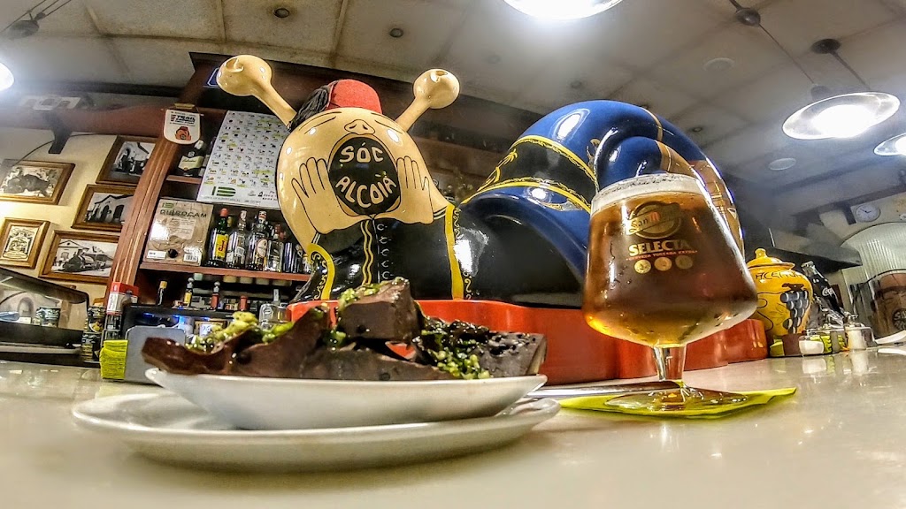 Bar Soc Alcoia — Comida y bebida