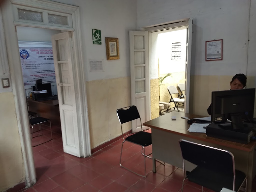 Preparatoria cuatrimestral 2 anos cole — Del propietario