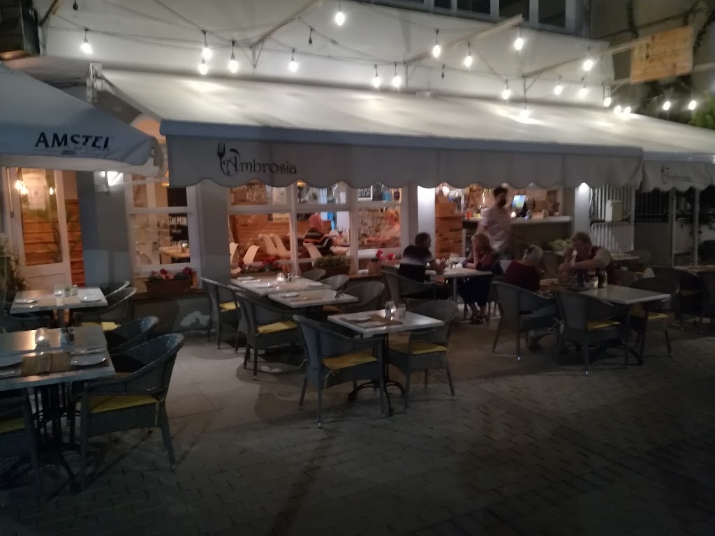 Ambrosia Restaurante — Ambiente
