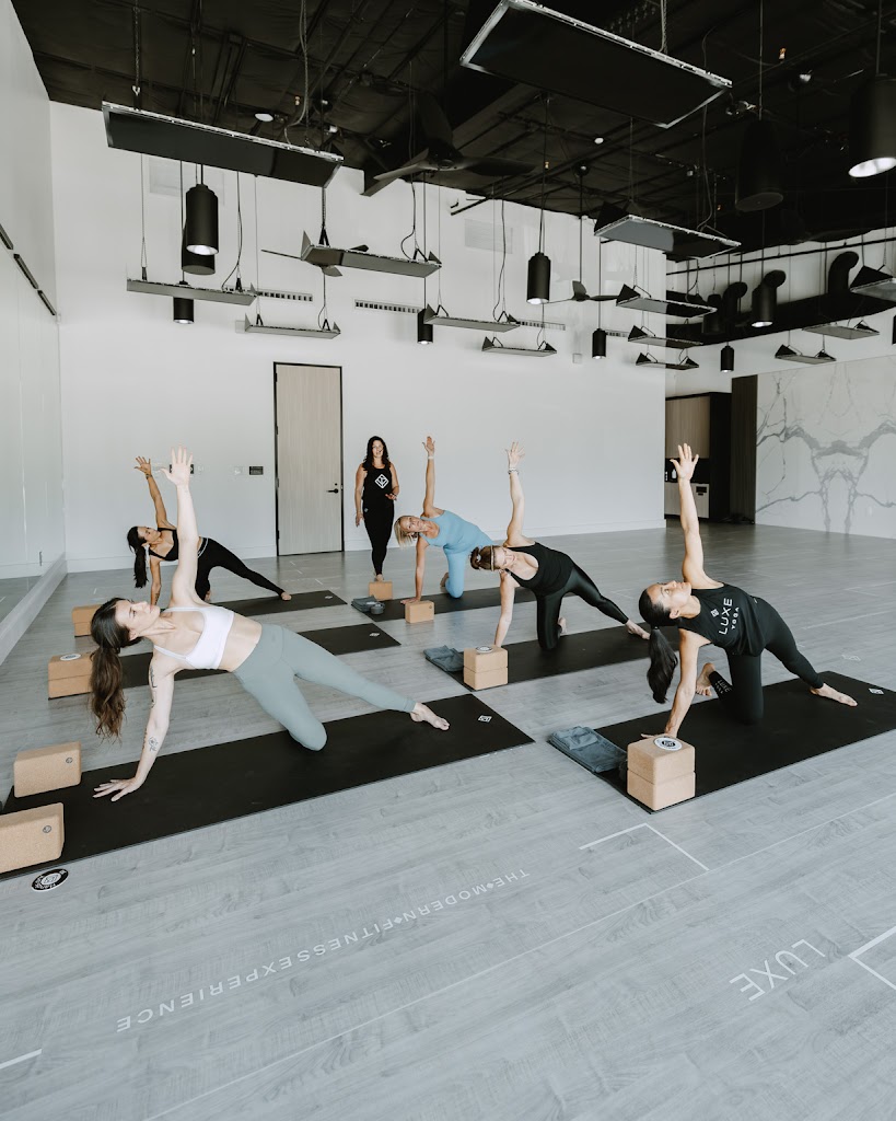  Luxe Yoga