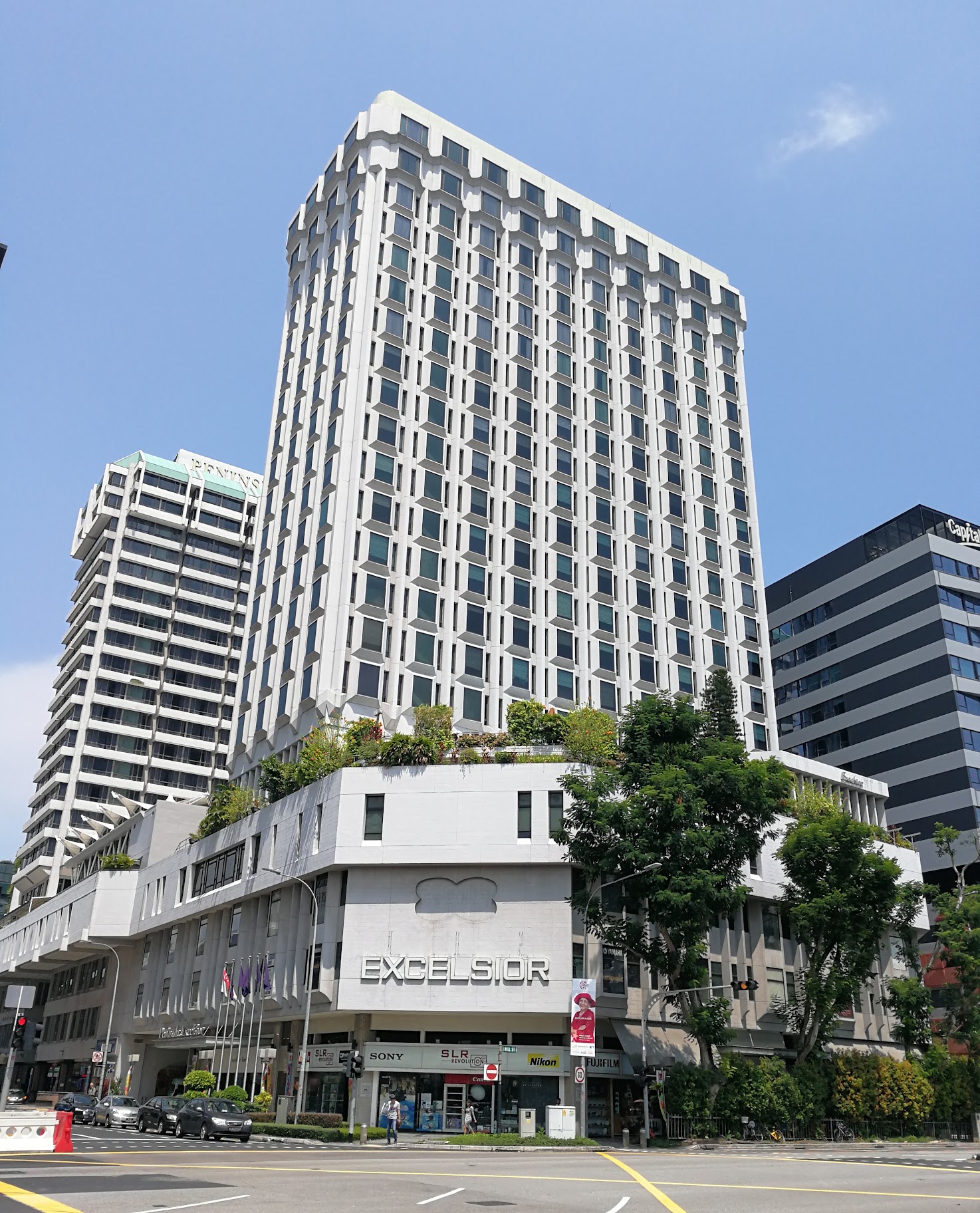 Peninsula Excelsior Tower Hotel
