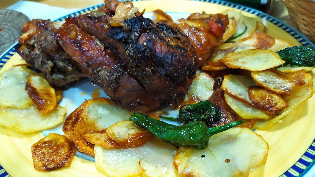Cafe-Bar ATALAYAS — Comida y bebida