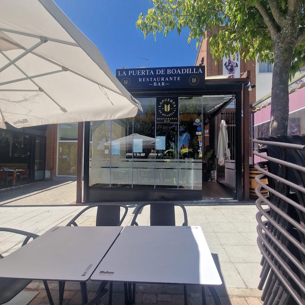 Restaurante Puerta de Boadilla. — Ambiente