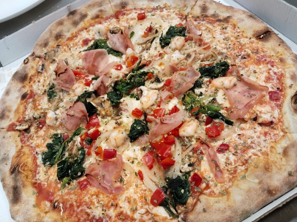 Pizzeria De Cine guia de isora — Comida y bebida