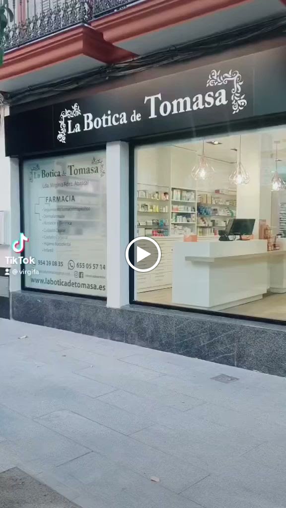 Farmacia La Botica de Tomasa (junto a la Parroquia de Camas) — Del propietario