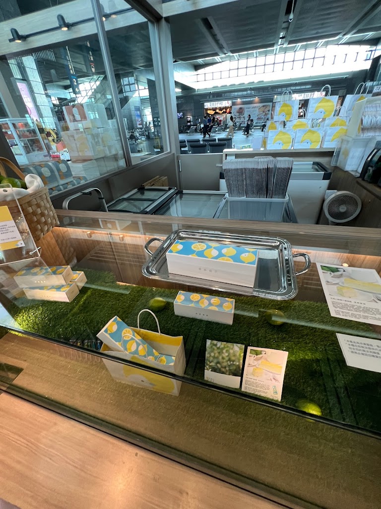 花鳥川水果千層 台中高鐵店 的照片