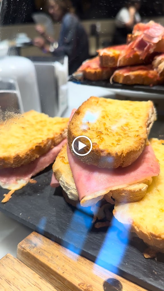 Bar Plaza Gran Via — Videos