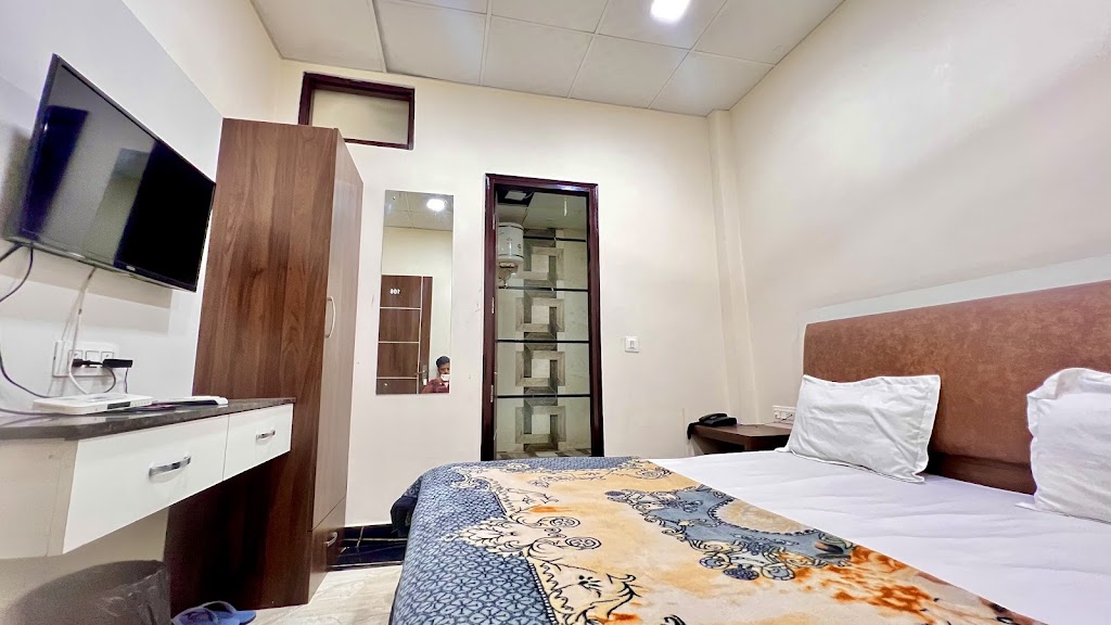 Grover International Hotel Bathinda