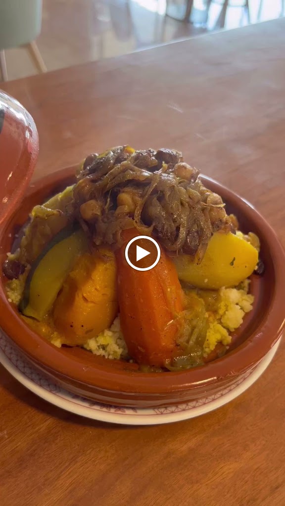 Restaurant La Diana — Videos