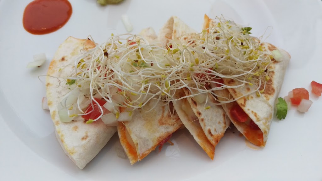 Emma's Cantina Mexicana — Comida y bebida