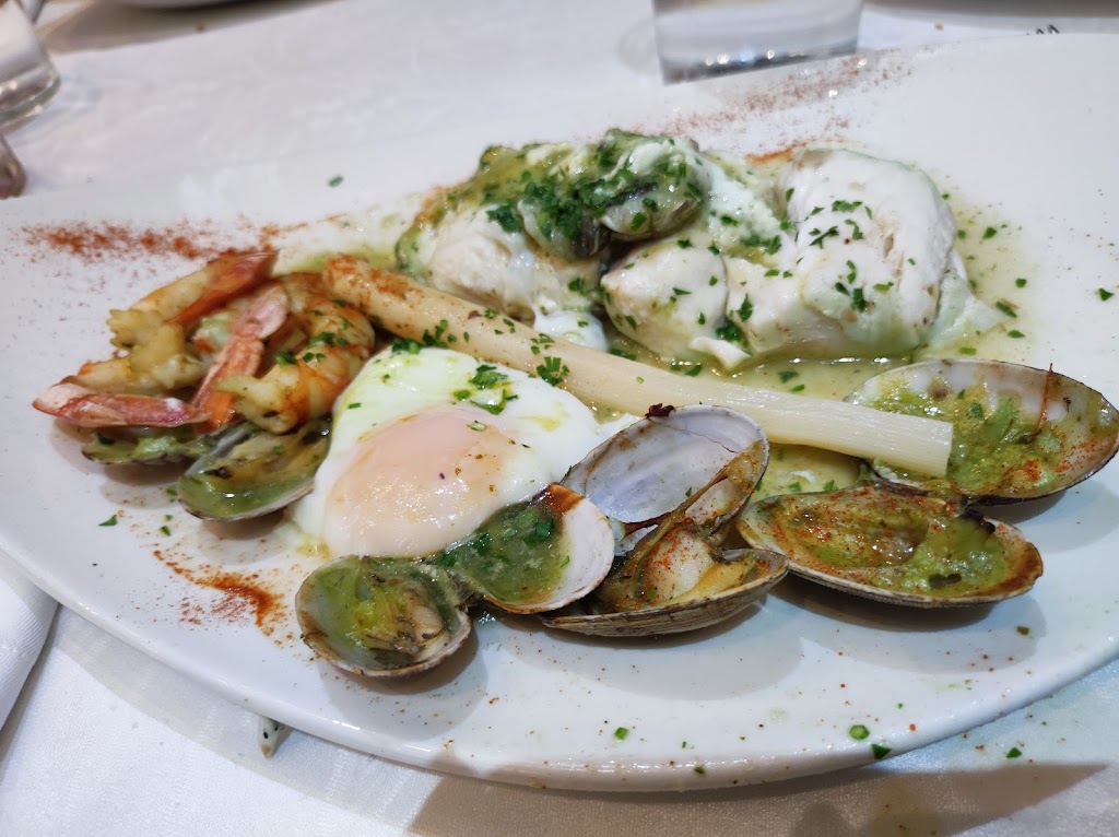 Restaurante Asador Errazki — Comida y bebida