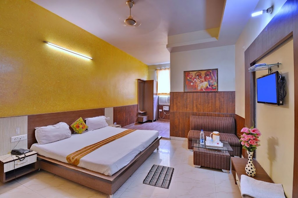 Hotel Aarya