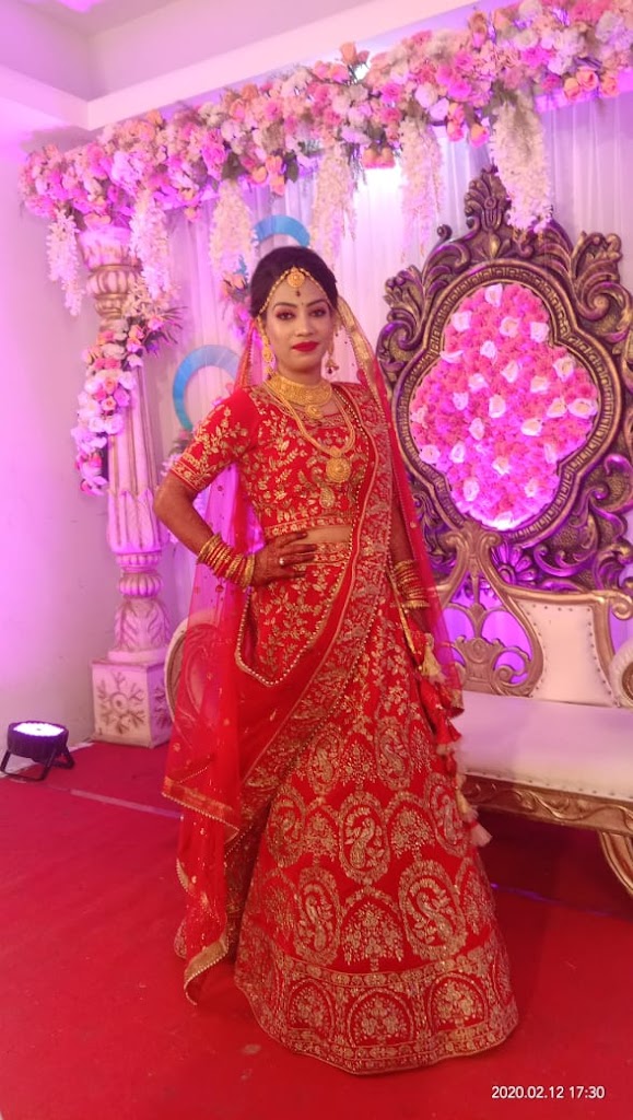 New Pooja Hair Dressing Facial Center