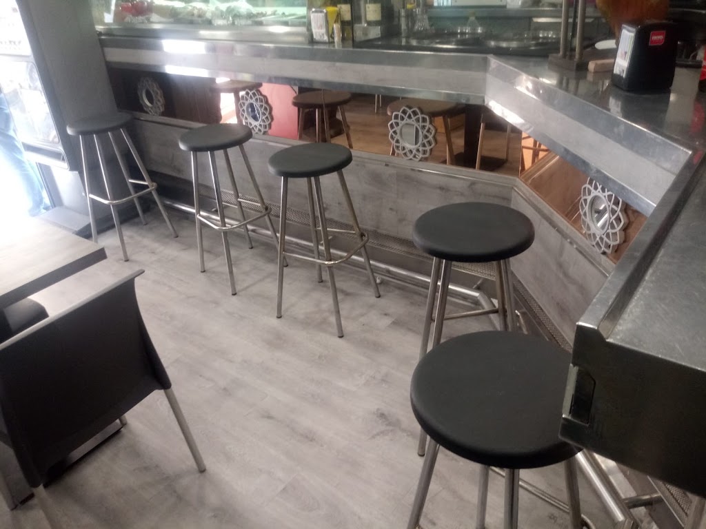 Xurreria Xocolateria Bar Quiniela — Ambiente