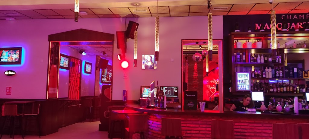 Cafe Teatro La Clasica — Ambiente