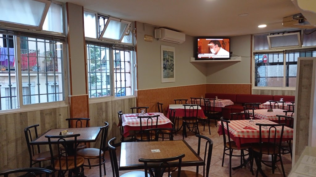 Bar Restaurante El Llano — Ambiente