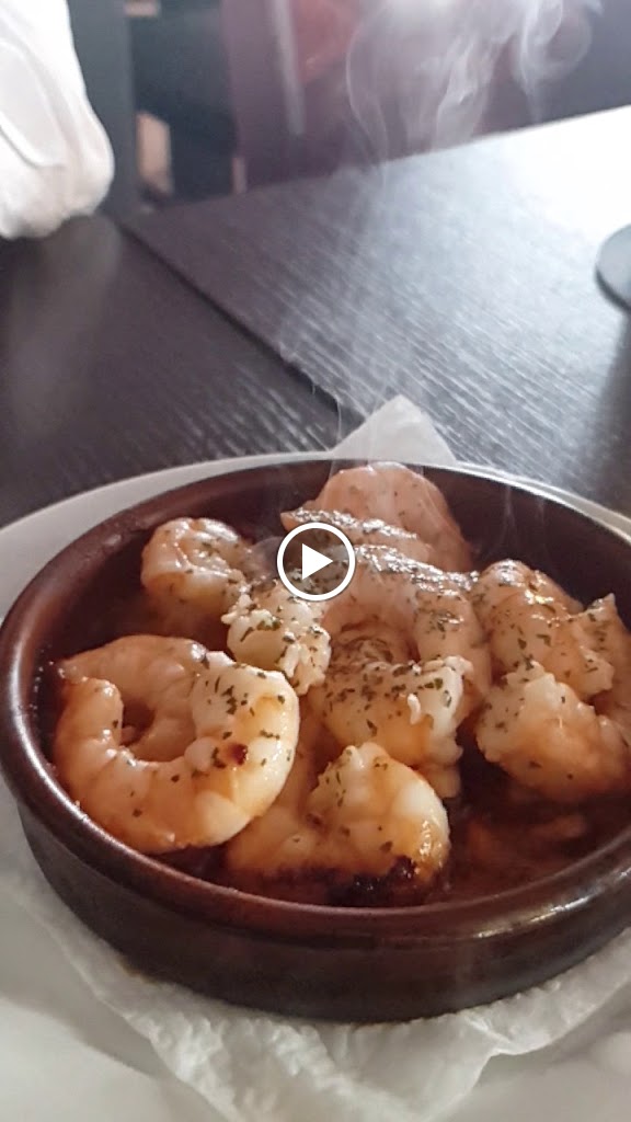 Arepera Bar Millo y Millo — Videos