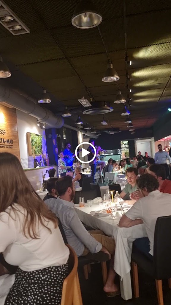 Puerta del Mar Valencia — Ambiente