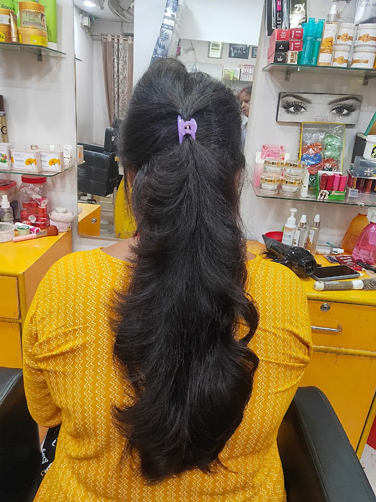 Beauty Care Parlour Professional Ladies Beauty Parlor