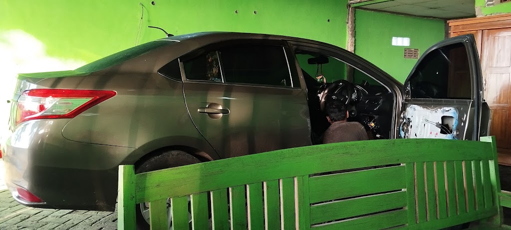 Bengkel Mobil Bagas Putra